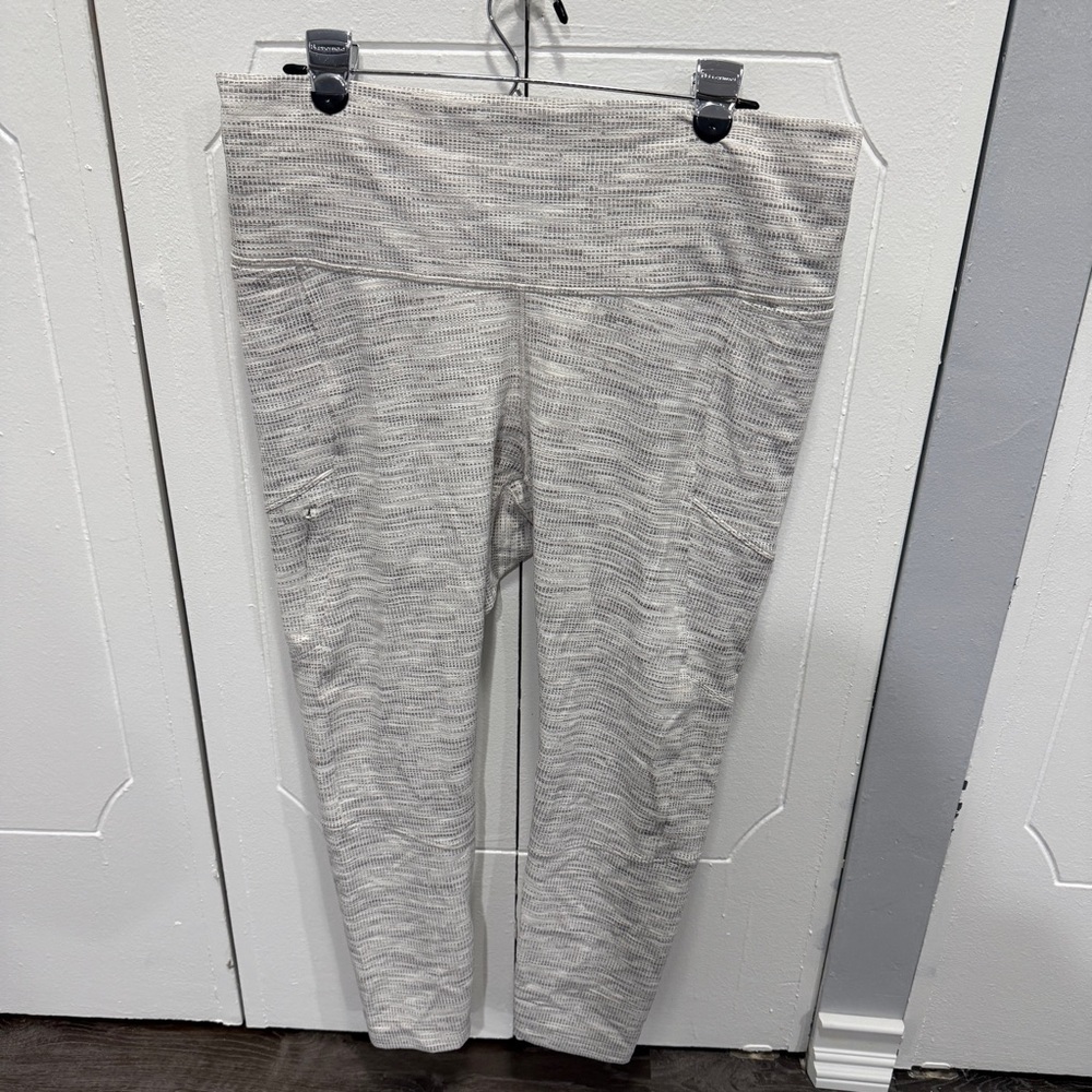 Calia Heathered Light Grey Cropped leggings